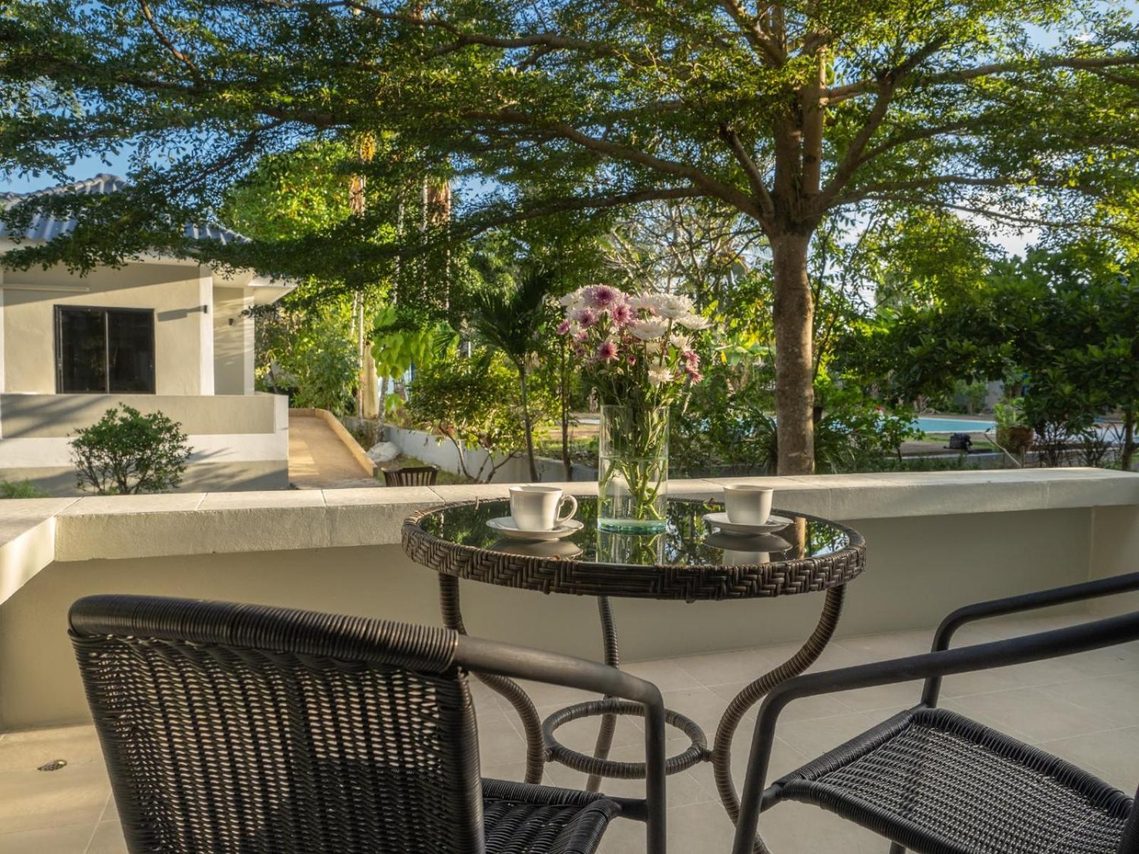 Isara Nai Yang Resort Εξωτερικό φωτογραφία